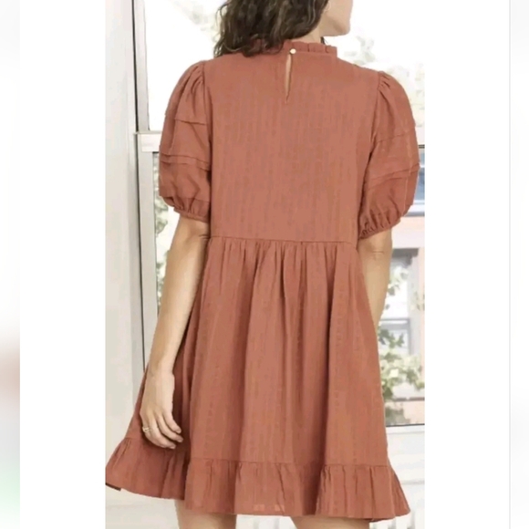 Universal Thread  Size L - Picture 4 of 9